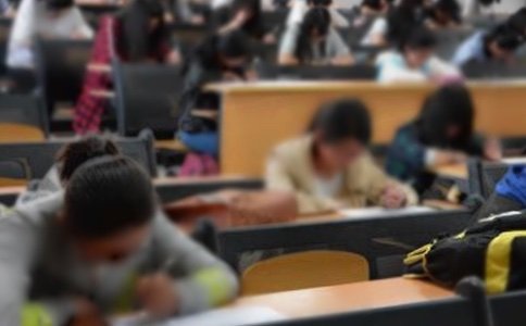 �P(gu��n)�ڴ�W(xu��)����ٌ���(x��)��ӛ�����\��10ƪ