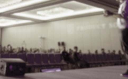  ���У�����v���ĵ��w��