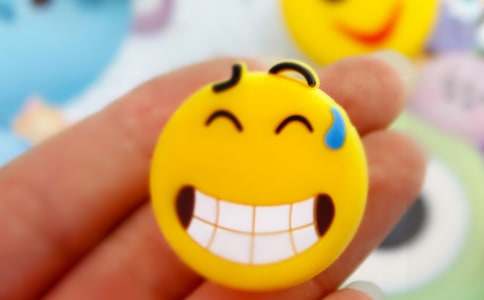 ���옷��С�ӡ���˼����(y��u)�x10ƪ��