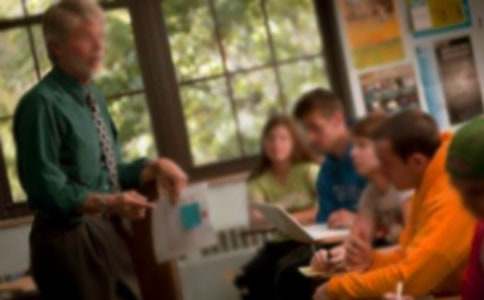 英語老師期末評(píng)語210句