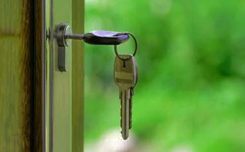 ����耳�����