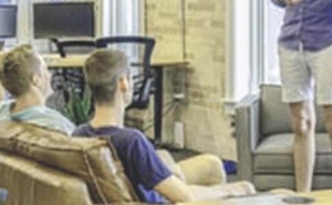 ����Ů��ί�T���������Y�����x10ƪ��